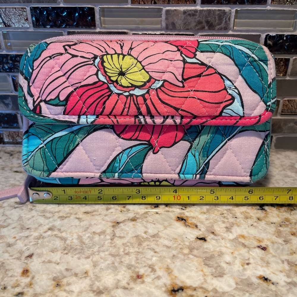 Vera Bradley, all in one Crossbody